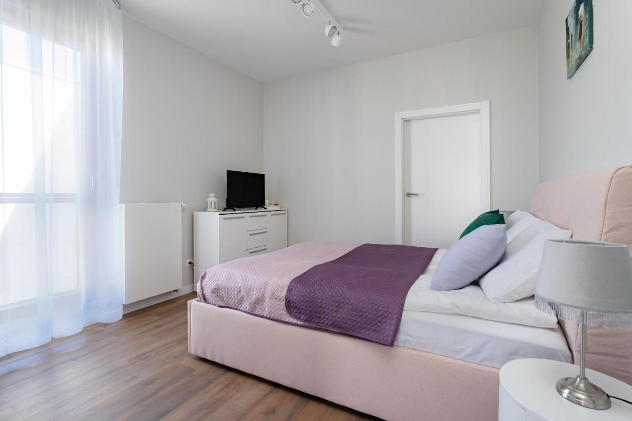 Ina Rent - Przy Plazy- Nadmorski Dwor Danzica Esterno foto